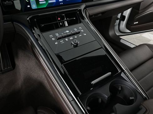 New 2026 Porsche Panamera image 18