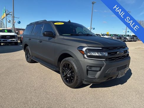 Used 2022 Ford Expedition XLT AWD/4WD image 2
