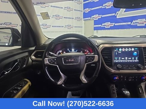 Used 2019 GMC Acadia Denali image 2
