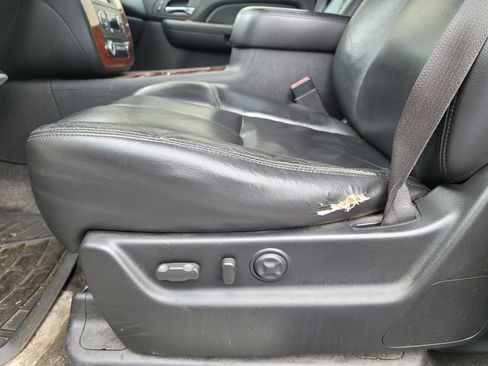 Used 2008 Chevrolet Suburban LTZ w/ LTZ Preferred Equipment Group image 24