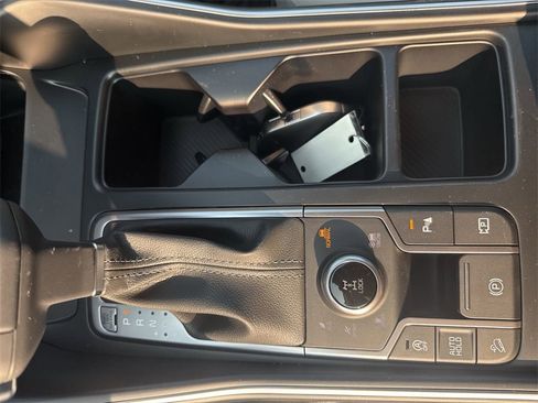 New 2025 Kia Sorento S image 39