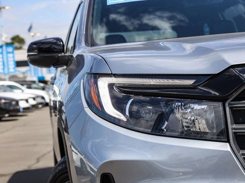 Certified 2023 Honda Passport TrailSport image 2