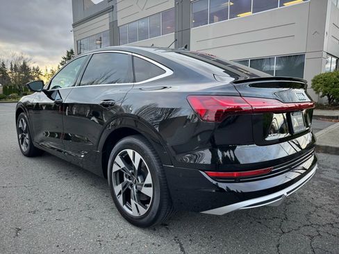 Used 2022 Audi e-tron Premium Plus image 8