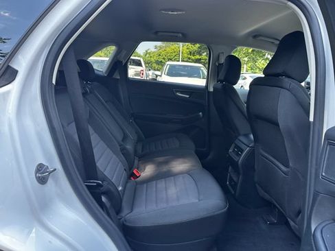 Certified 2023 Ford Edge SE w/ Black Appearance Package AWD/4WD image 37