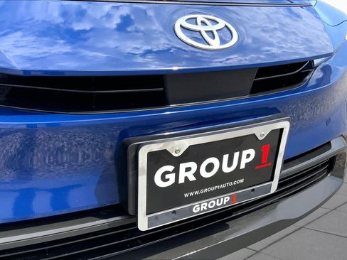 Used 2025 Toyota Prius LE FWD image 29