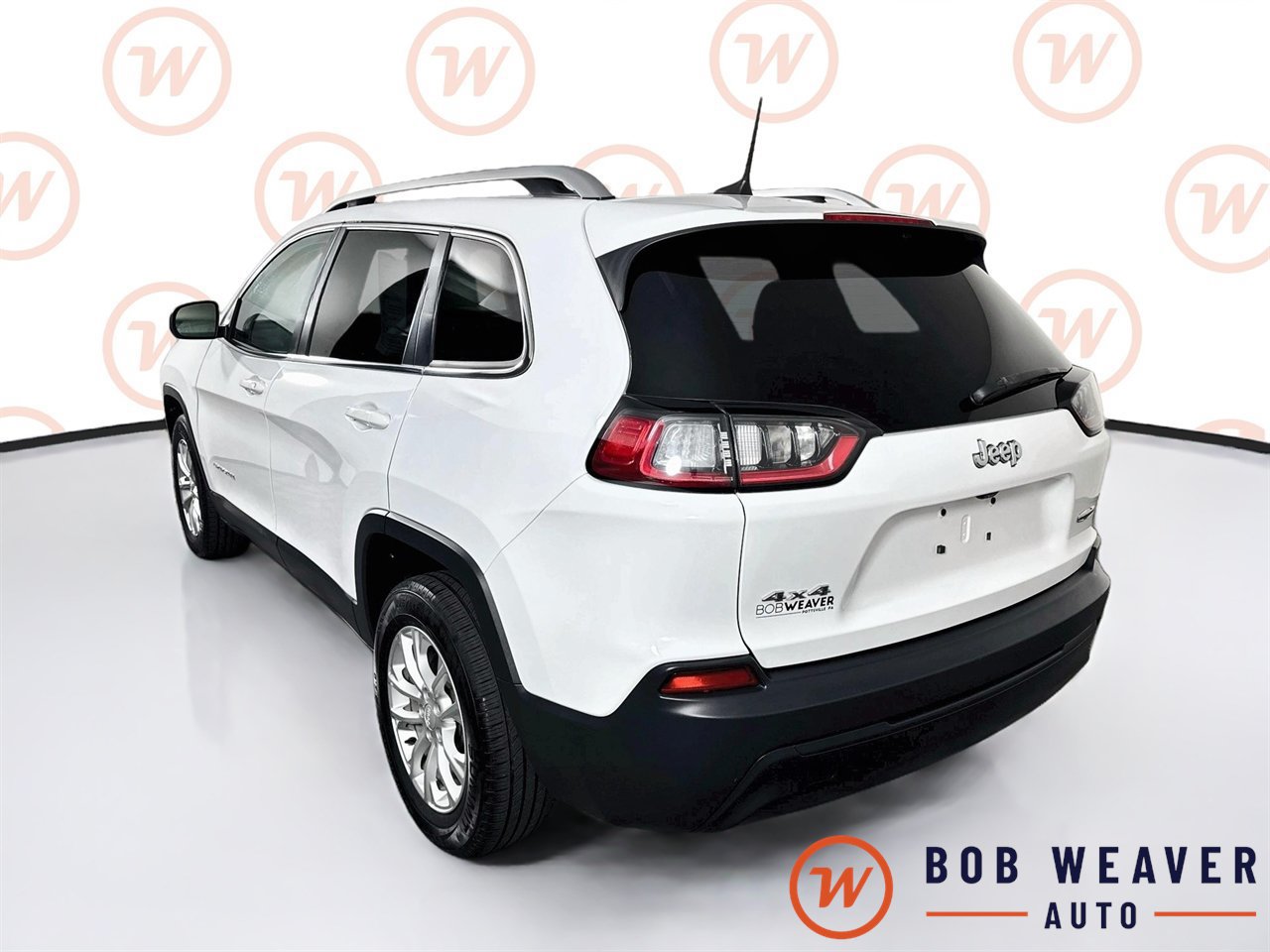Used 2019 Jeep Cherokee Latitude w/ Cold Weather Group AWD/4WD image 6