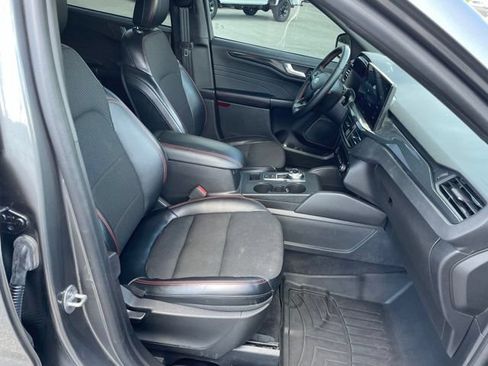Used 2023 Ford Escape ST-Line w/ Tech Pack #1 AWD/4WD image 42