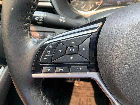 Used 2024 Nissan Altima 2.5 SL FWD image 14