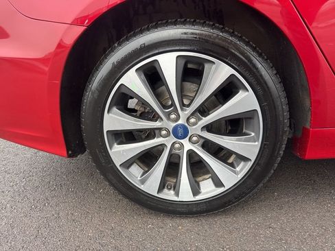 Used 2020 Ford Fusion SE image 9