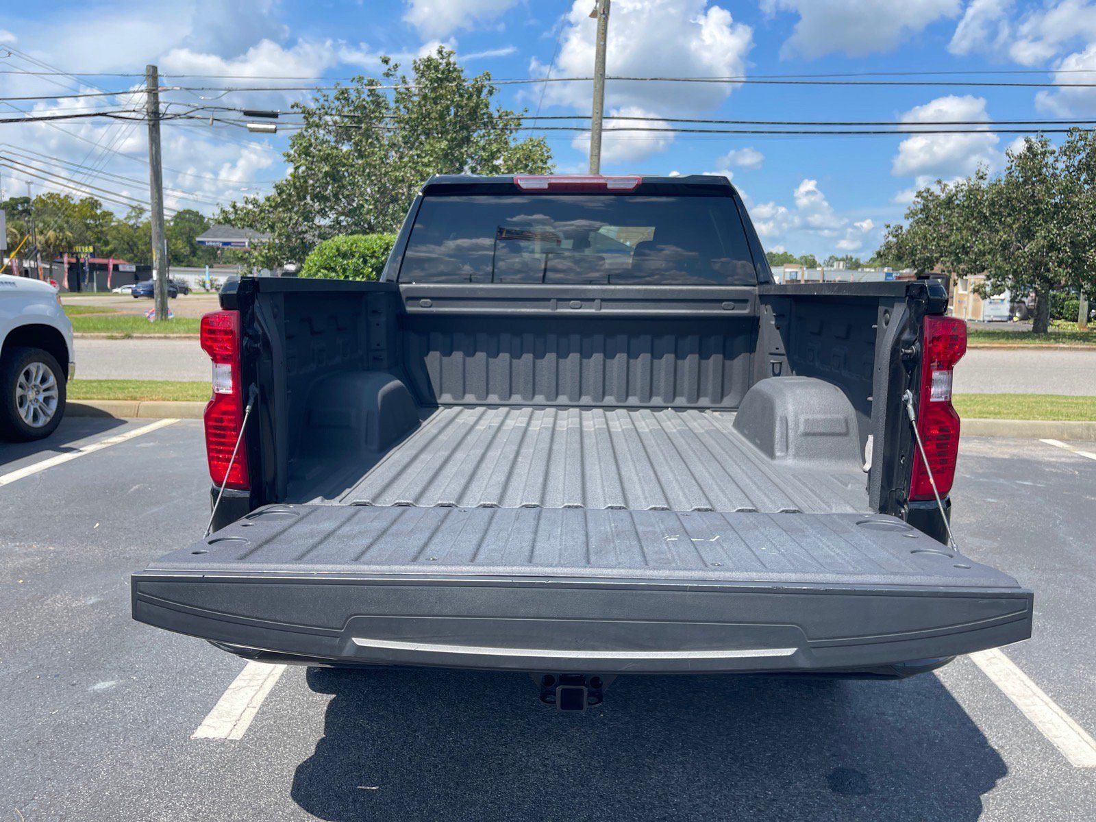 Used 2023 Chevrolet Silverado 1500 Custom w/ LPO, Dark Essentials Package AWD/4WD image 14