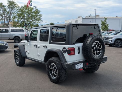 Used 2025 Jeep Wrangler Unlimited Rubicon AWD/4WD image 9