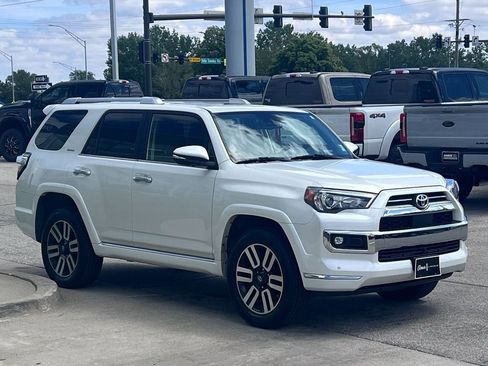 Used 2022 Toyota 4Runner Limited AWD/4WD image 7
