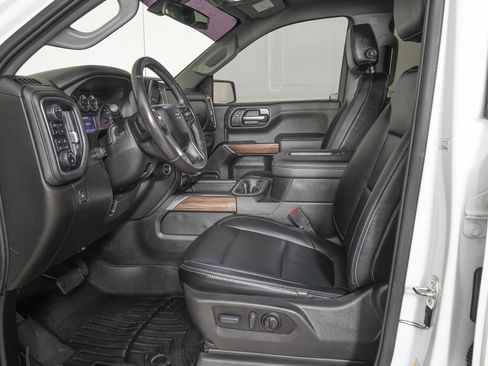 Used 2021 Chevrolet Silverado 1500 LT Trail Boss w/ Bed Protection Package image 13