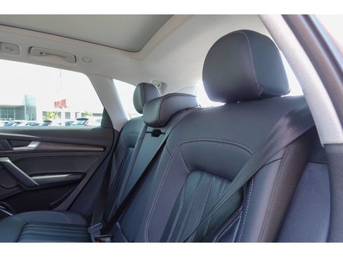 Used 2023 Audi Q5 2.0T Premium w/ Convenience Package AWD/4WD image 22