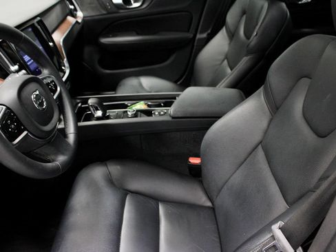 Used 2024 Volvo S60 B5 Plus w/ Climate Package AWD/4WD image 27