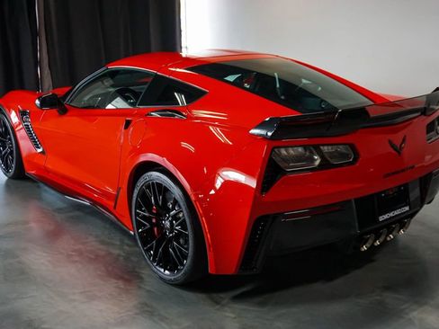 Used 2019 Chevrolet Corvette Z06 RWD image 46