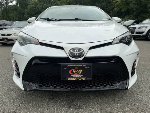 Used 2019 Toyota Corolla SE FWD image 3