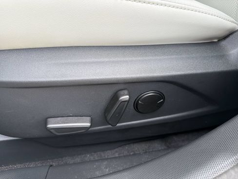 Used 2023 Ford Mustang Mach-E Premium RWD image 18