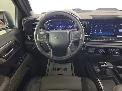 Used 2024 Chevrolet Silverado 1500 ZR2 w/ Technology Package AWD/4WD image 15