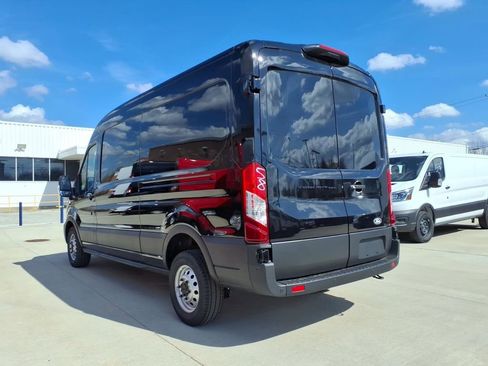 New 2026 Ford Transit 250 148 Medium Roof Extended AWD image 7