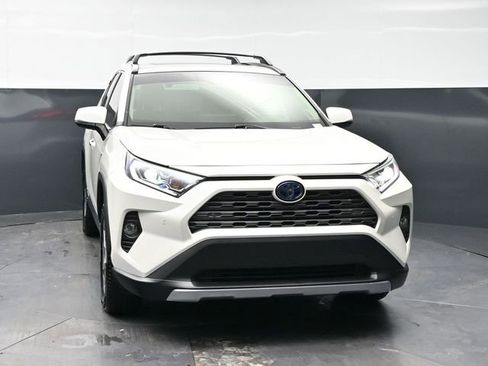 Used 2020 Toyota RAV4 Limited AWD/4WD image 2