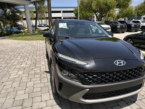 Used 2022 Hyundai Kona SEL w/ Convenience Package FWD image 17
