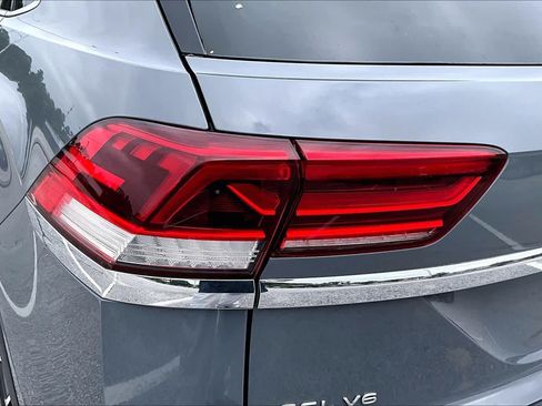 Used 2023 Volkswagen Atlas Cross Sport SEL Premium R-Line AWD/4WD image 57