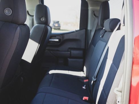 Used 2021 Chevrolet Silverado 1500 Custom image 19