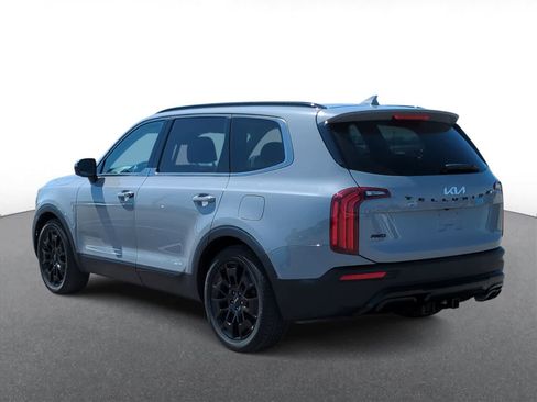 Used 2022 Kia Telluride SX w/ SX Prestige Package AWD/4WD image 6