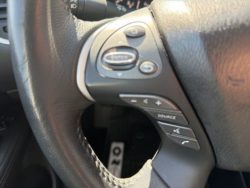 Used 2019 Nissan Pathfinder SV FWD image 25