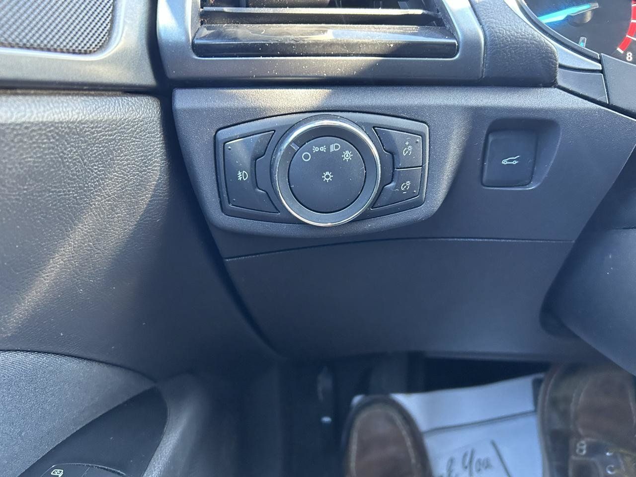 Used 2013 Ford Fusion SE FWD image 25