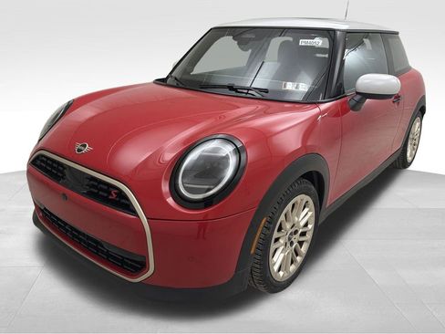 Certified 2025 MINI Cooper S image 5