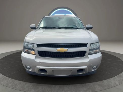 Used 2007 Chevrolet Suburban LTZ w/ LTZ Preferred Equipment Group image 5