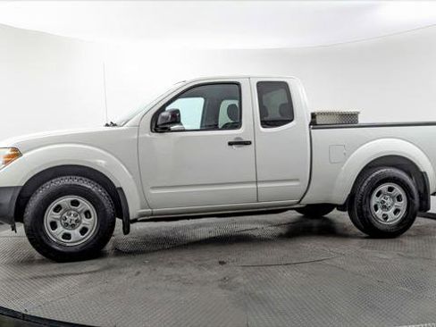 Used 2020 Nissan Frontier S w/ S Utility Package RWD image 3
