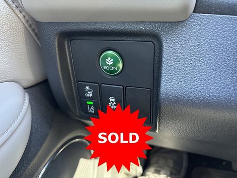 Used 2019 Honda HR-V EX-L image 25