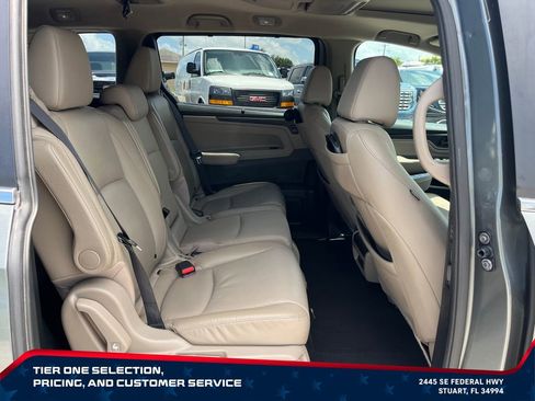 Used 2018 Honda Odyssey Touring image 18