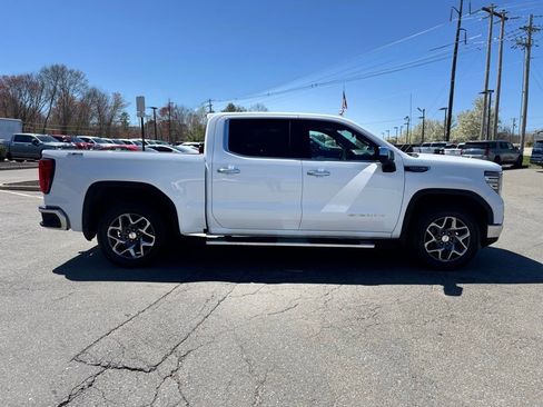 Used 2023 GMC Sierra 1500 SLT w/ SLT Premium Package AWD/4WD image 7