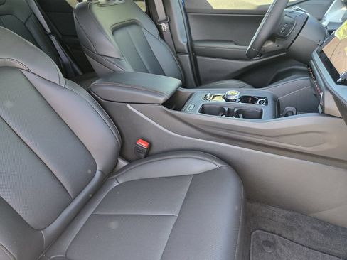 New 2026 Jeep Cherokee Limited AWD/4WD image 13