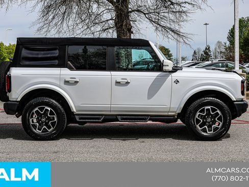 Used 2023 Ford Bronco Outer Banks AWD/4WD image 10