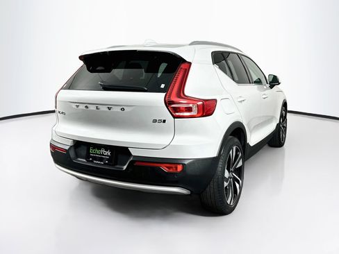 Used 2023 Volvo XC40 B5 Ultimate w/ Protection Package Premier AWD/4WD image 9