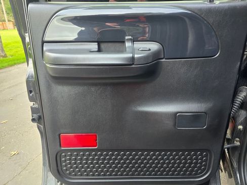 Used 2004 Ford F250 Harley-Davidson image 25