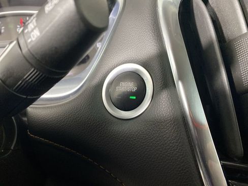 Certified 2020 Chevrolet Traverse LT image 20