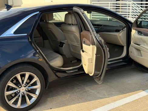 Used 2013 Cadillac XTS FWD image 17