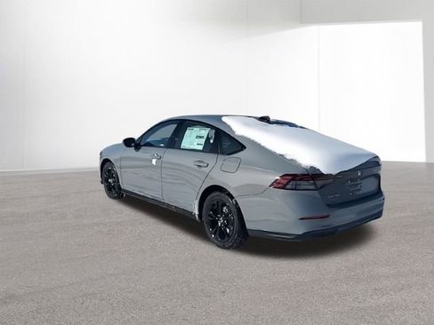 New 2025 Honda Accord SE image 6