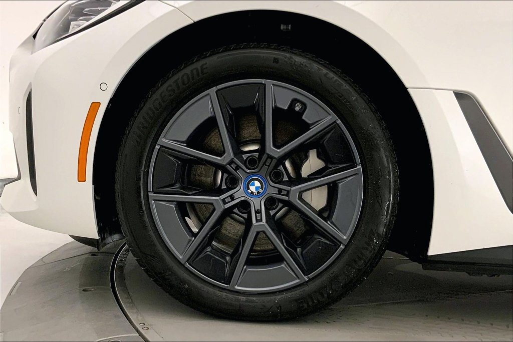 Certified 2023 BMW i4 eDrive35 RWD image 8