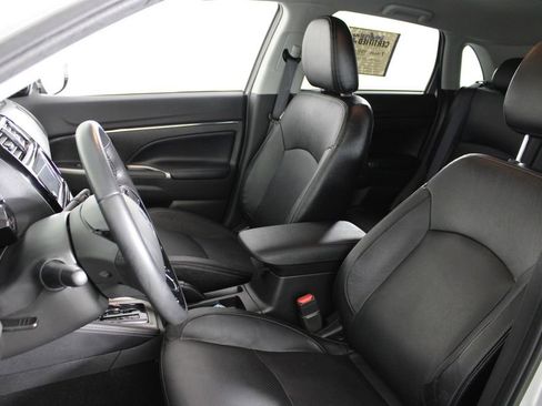 Used 2018 Mitsubishi Outlander Sport SEL image 17