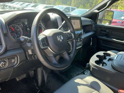 New 2025 RAM 4500 Tradesman w/ Safety Group image 21