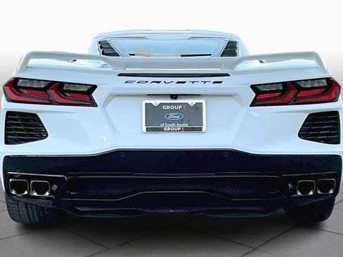 Used 2022 Chevrolet Corvette Stingray Coupe w/ Z51 Performance Package image 4