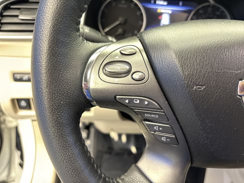 Used 2019 Nissan Murano Platinum AWD/4WD image 16