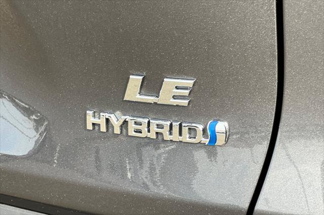 Certified 2024 Toyota RAV4 LE AWD/4WD image 31